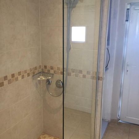Clinton'S Green B&B Bracknell Dış mekan fotoğraf